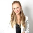 Mia Barnes