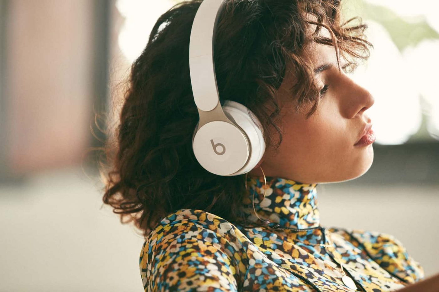 Ear Noise Cancelling Headphones | Women 