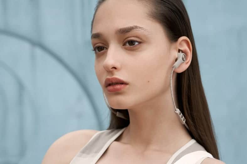 Bang & Olufsen Releases Beoplay E6 Earphones And Beosound Edge