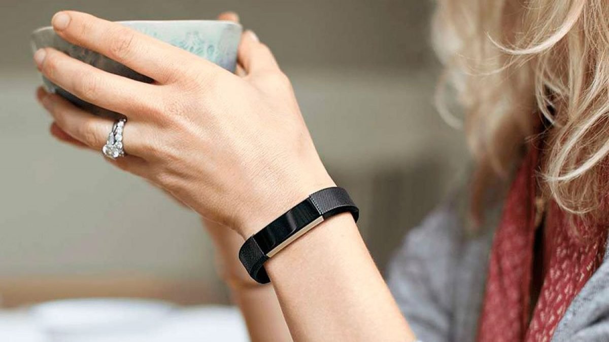fitbit alta hr tory burch