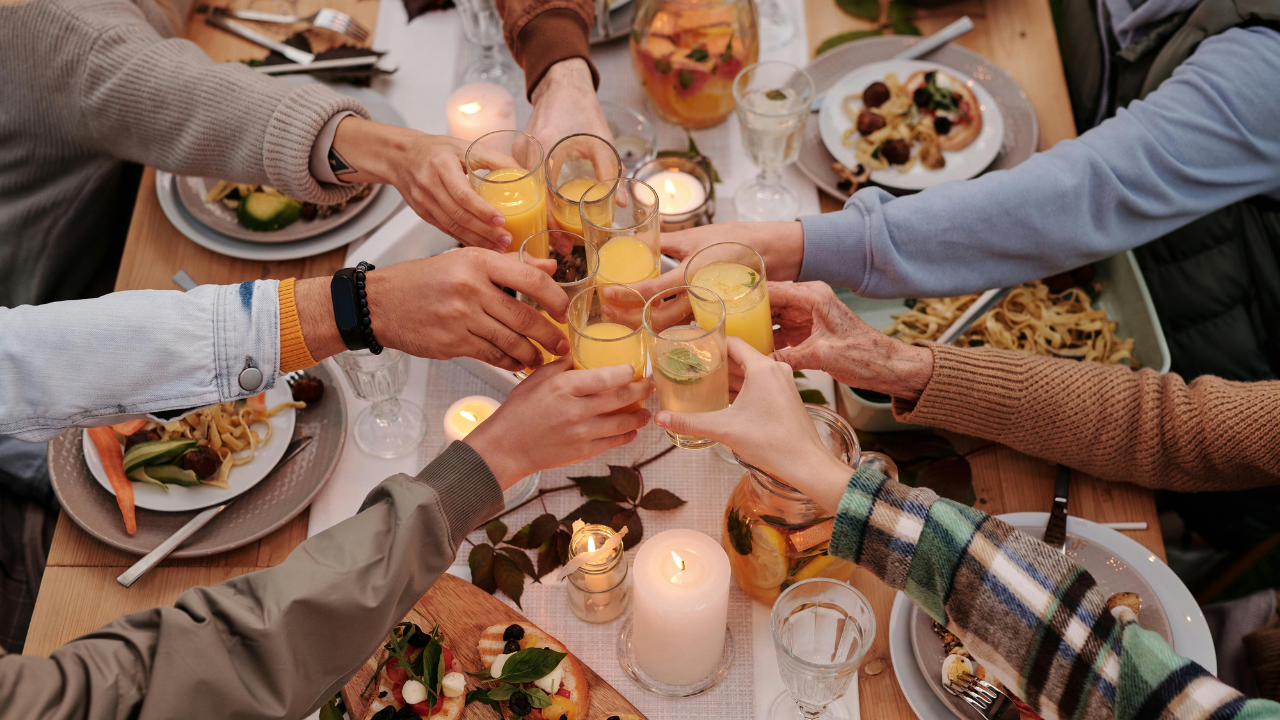 This is the Average Amount of Money Aussies Owe Their Friends