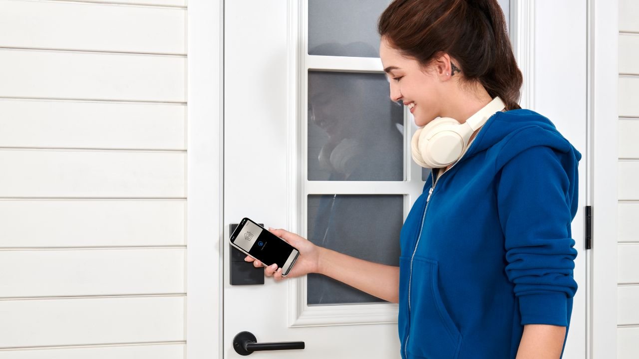Five Ways This Seriously Secure Smart Lock Removes Lost-Key Stress For Good