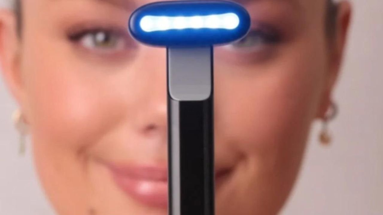 This Facial Device is So Good it Just Scored a TGA Listing