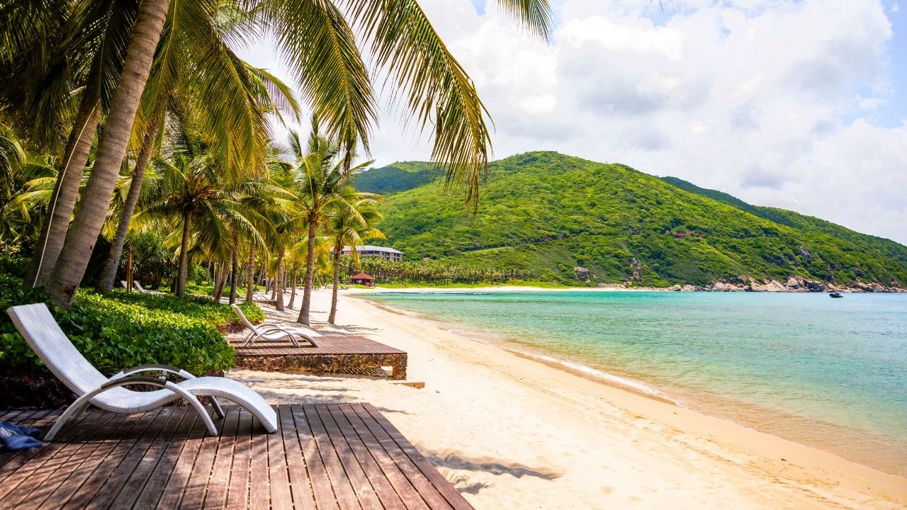 Sunsets, Sensory Rooms and This Seaside Escape in China: Travel Predictions of 2025