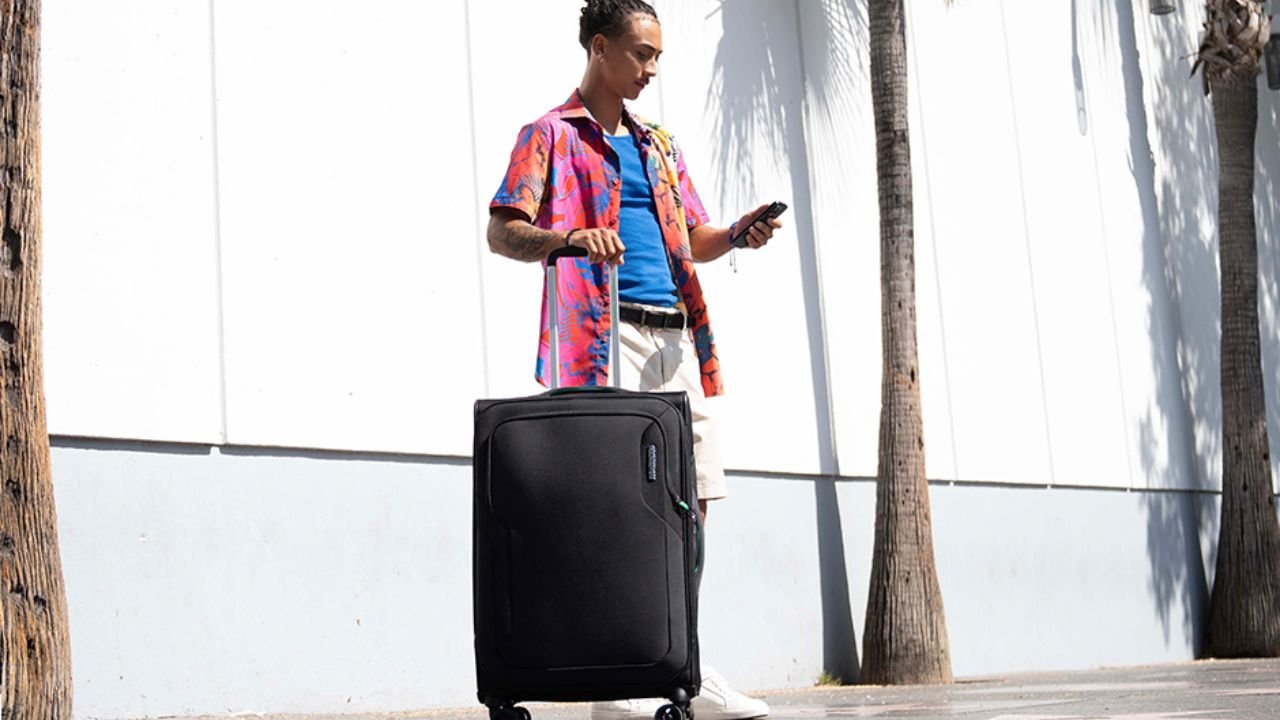 This Suitcase is Made with 100% Recycled Plastic Bottles This Suitcase is Made with 100% Recycled Plastic Bottles