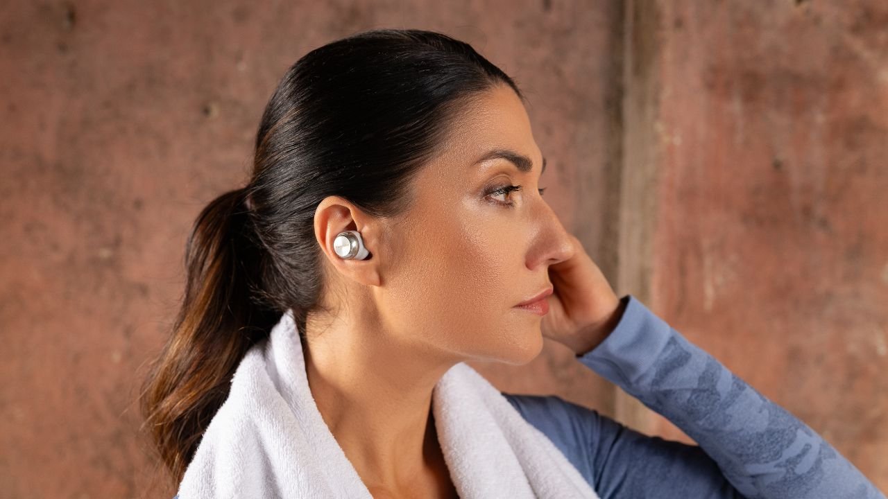 Technics EAH-AZ100 Review: Some Things Get Better with Age