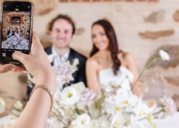 Give Pro Pics The Flick and Say I Do to This New Wedding Photo App