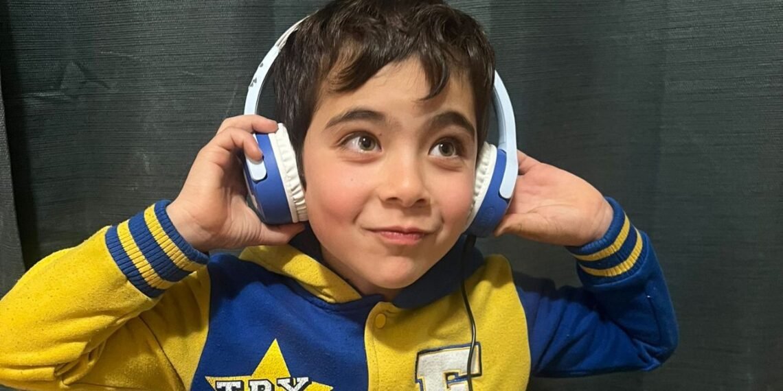 Belkin Lilo & Stitch kids headphones