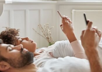 Swipe Right on Real Talk: Hinge and Esther Perel Want You to Have Better Online Dating Conversations