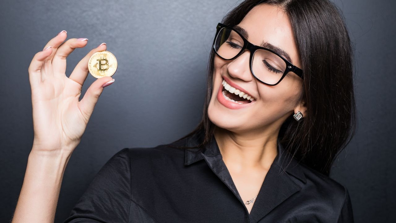 My Latest Wallet Purchase is Not a Designer One... But I Love It