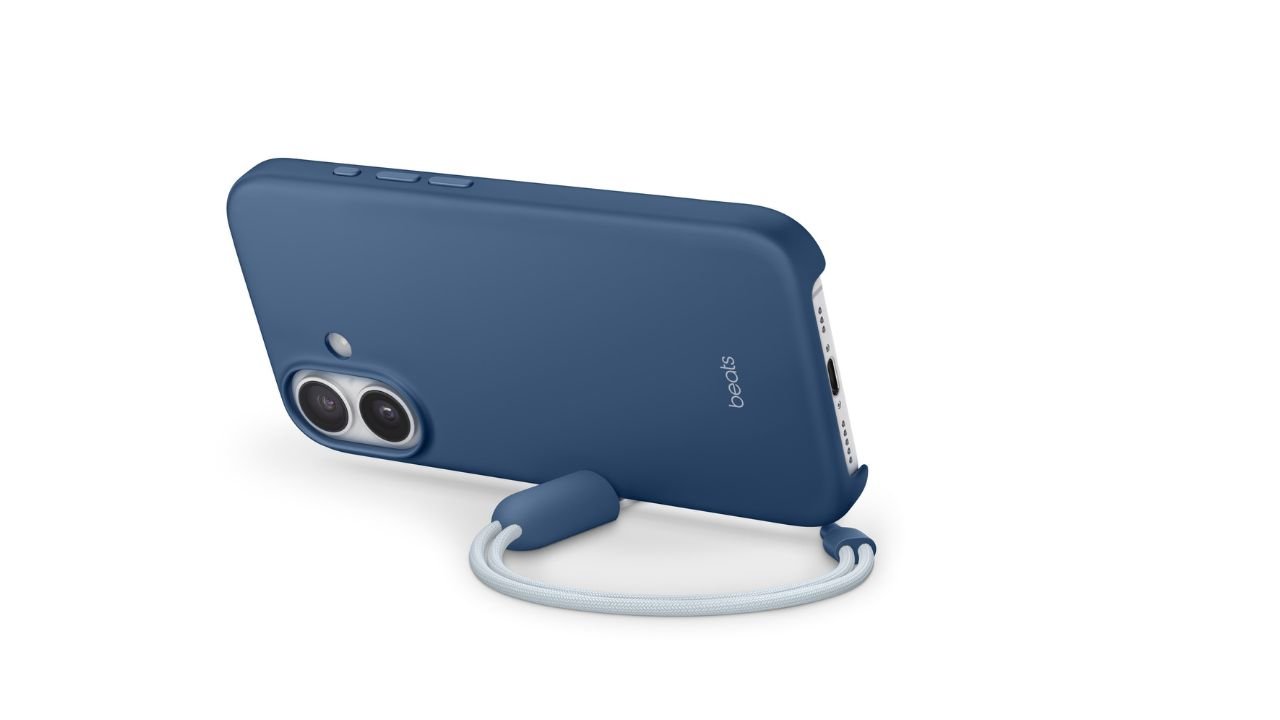 Best iphone 17 accessories Beats iPhone 17 Kickstand Case with MagSafe & Camera Control