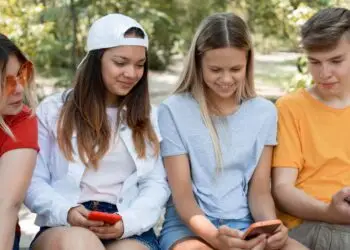 This is How Meta is Helping Teens Prepare For Wednesday’s Social Media Ban