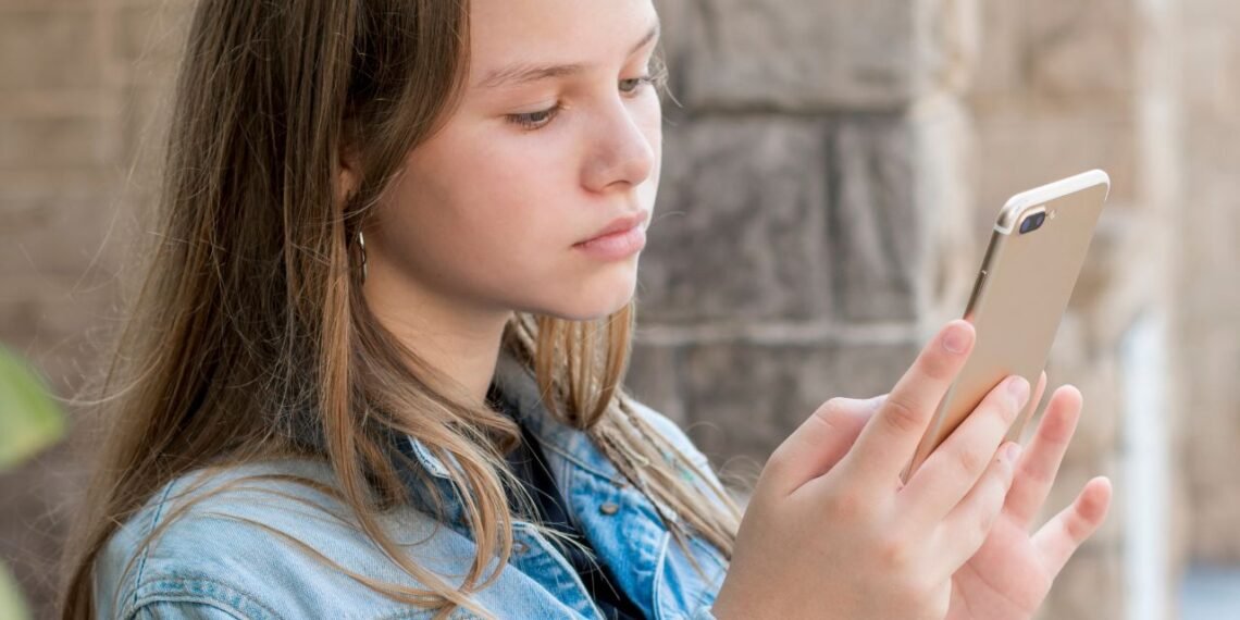 Instagram Alerts for parents