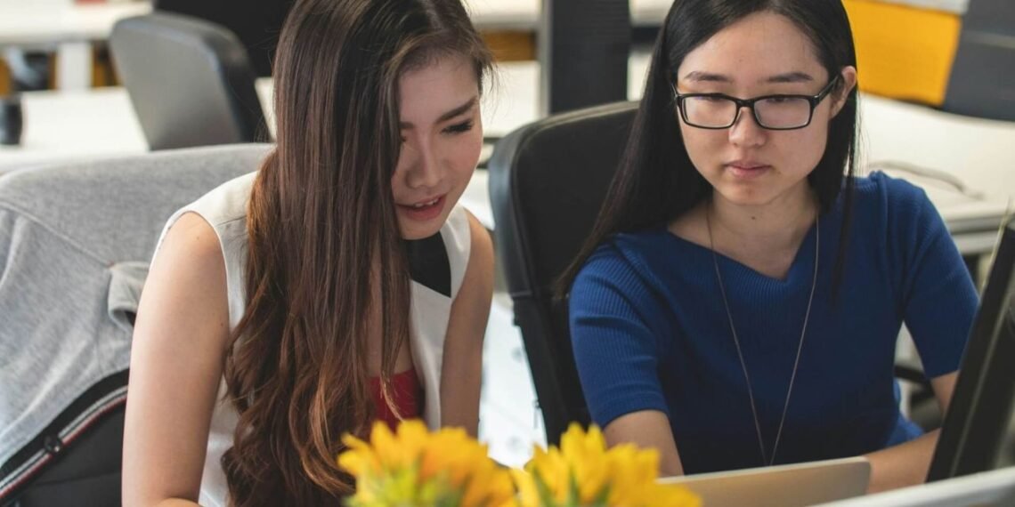 AI in business female start up