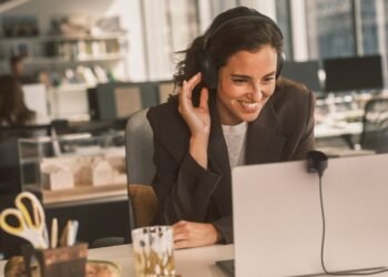 Jabra Evolve3 85 Review