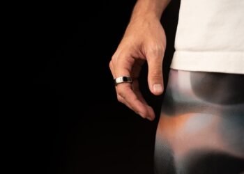 Oasis Ring Review: Effortless Productivity Without the Keyboard