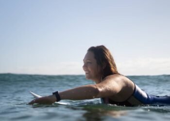 female surfer Sarah Beardmore