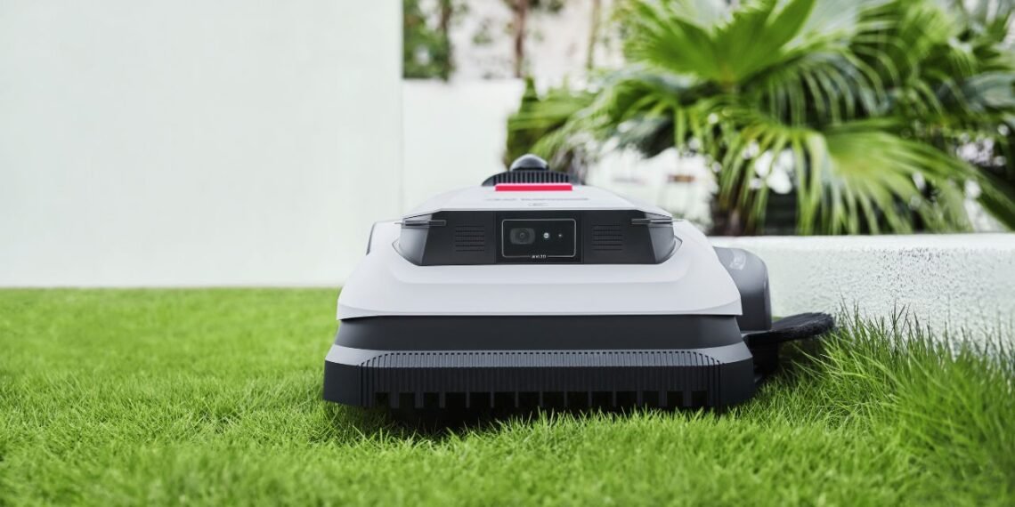 Ecovacs Goat A2000 Lidar Pro robot lawn mower